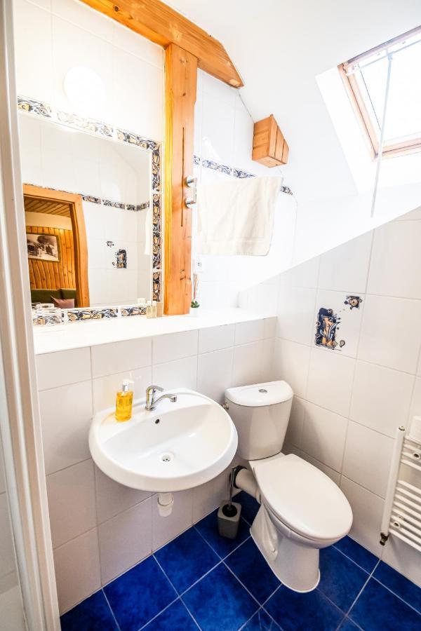 Hotel Squash Centrum Прьевидза Экстерьер фото