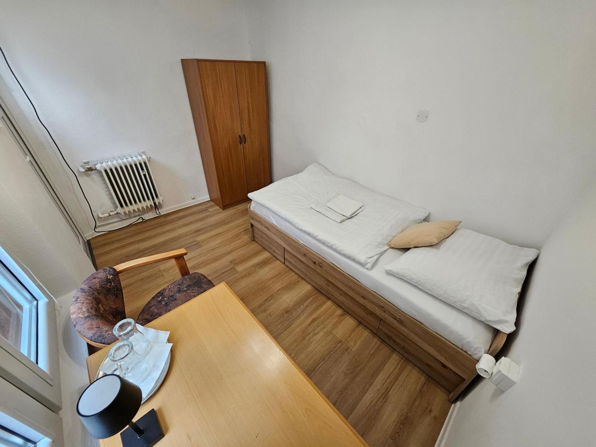 Hotel Squash Centrum Прьевидза Номер фото